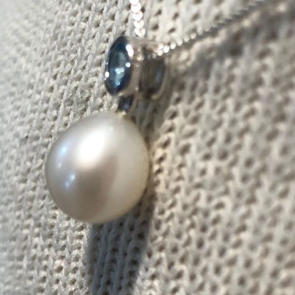 NWT 926 Floating charm pearl with blue stone - Picture 12 of 14